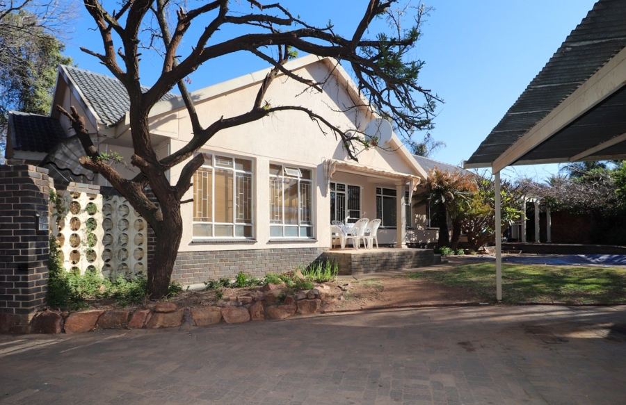 3 Bedroom Property for Sale in Wilkoppies North West